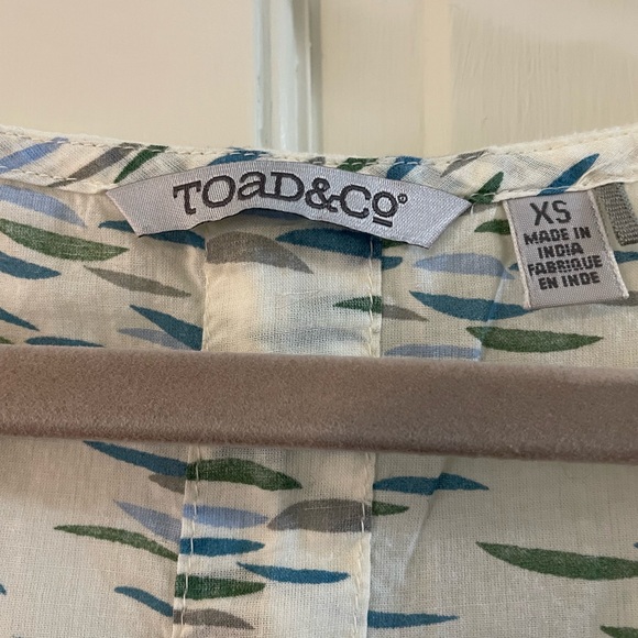 Toad & Co, size XS, top. EUC - Picture 4 of 7